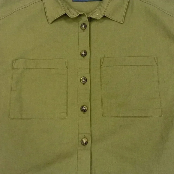 Indigo Rising Button down crop top - Picture 3 of 9